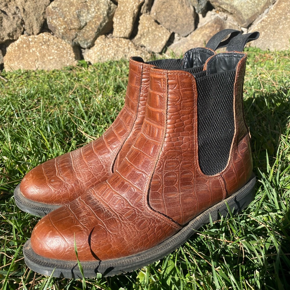 Dr. Martens boots Flora